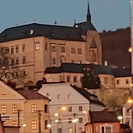 Apartman - Cafe Princ Pod Hradem Wifi, Klima Šternberk Buitenkant foto